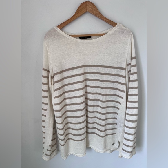 Loro Piana 100% Linen Striped Sweater Size 48 button detail on shoulder - Picture 3 of 11